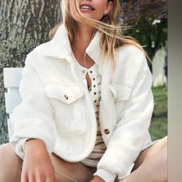 aerie Tops - Aerie Oversized Button Up Sherpa Jacket /‎ XS